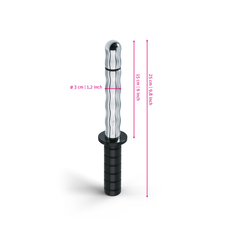Mystim Mighty Merlin – Darstellung der  Größe und Abmessungen Länge 25cm (ohne Griff: 15cm), Durchmesser 3cm